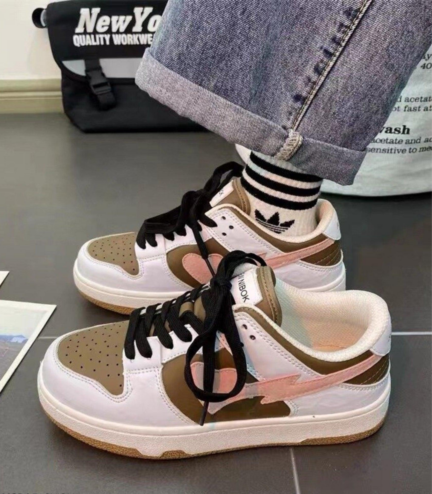 Baskets Femme Confort Élégantes Cœur Brodé