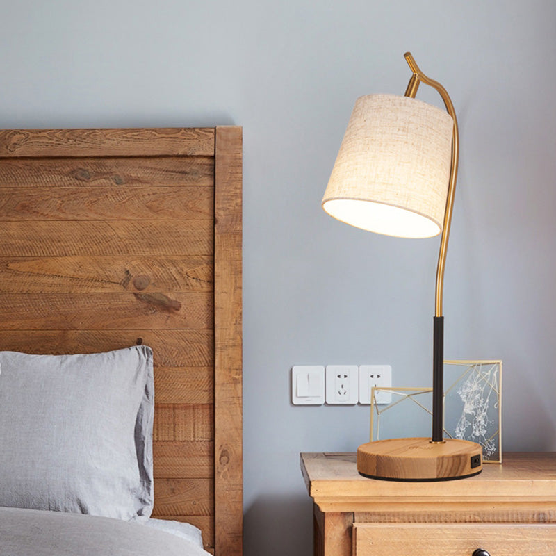 Lampe de Nuit Design avec Bras Orientable et Éclairage Doux