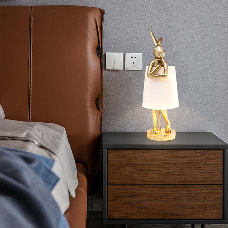 Lampe de Table Design avec Effet Doré et Ambiance Chaleureuse