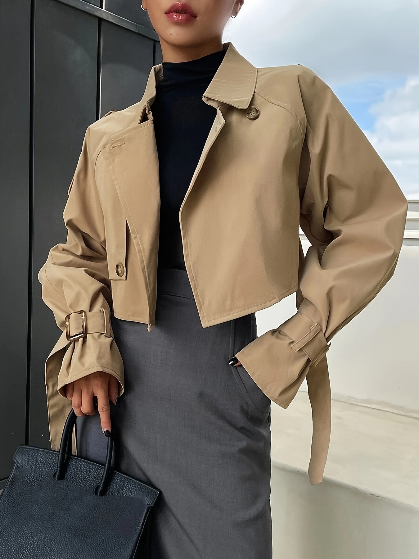 Trenchcoat Femme Court en Cuir Élégant