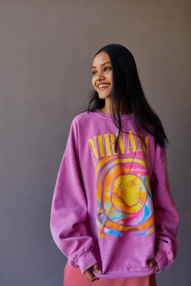 NirvanaStyle™ – Sweatshirt Femme Oversized Confort Doux avec Graphiques Iconiques-3