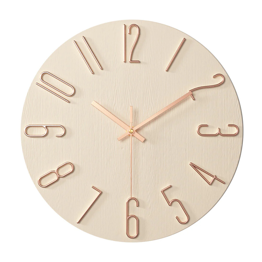 Horloge Murale Design Bois et Chiffres Dorés