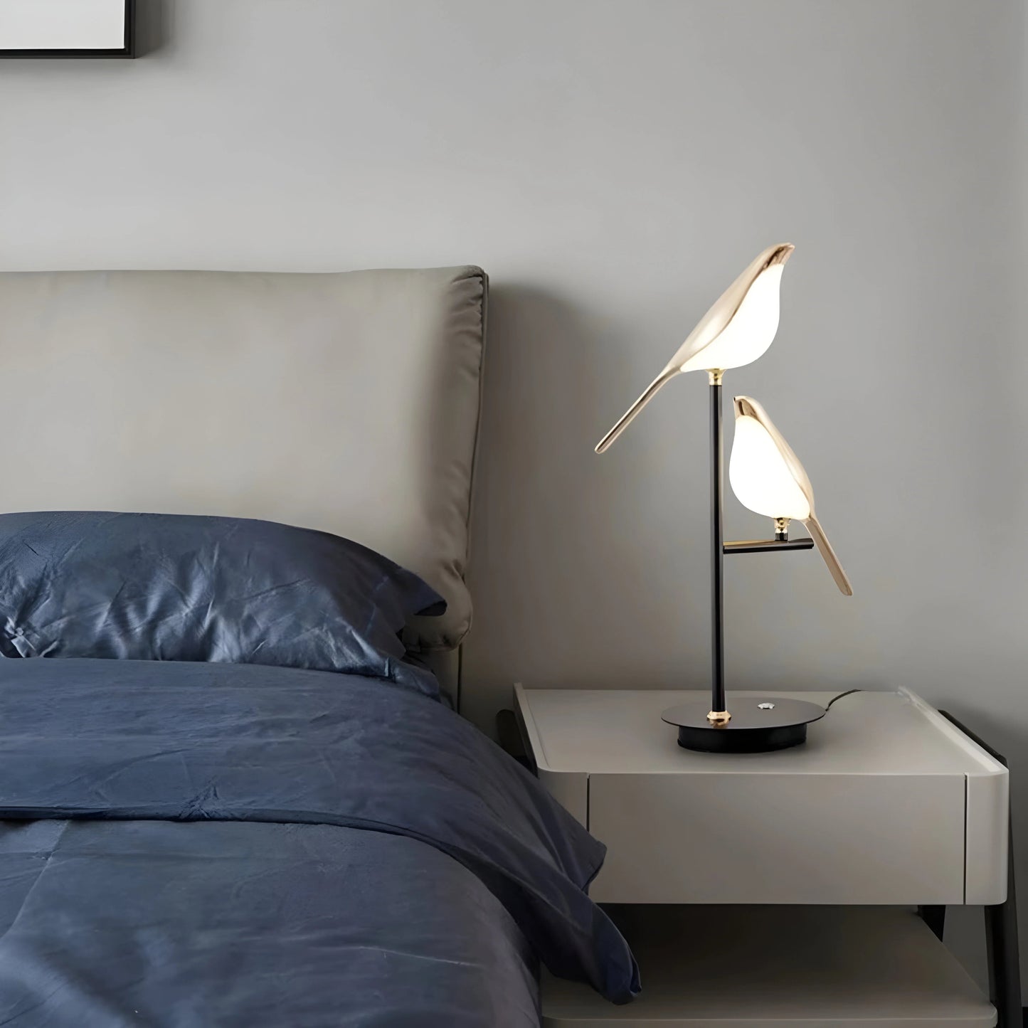 AuriLux™ – Applique Murale Design Sculptural en Or Éclairage LED