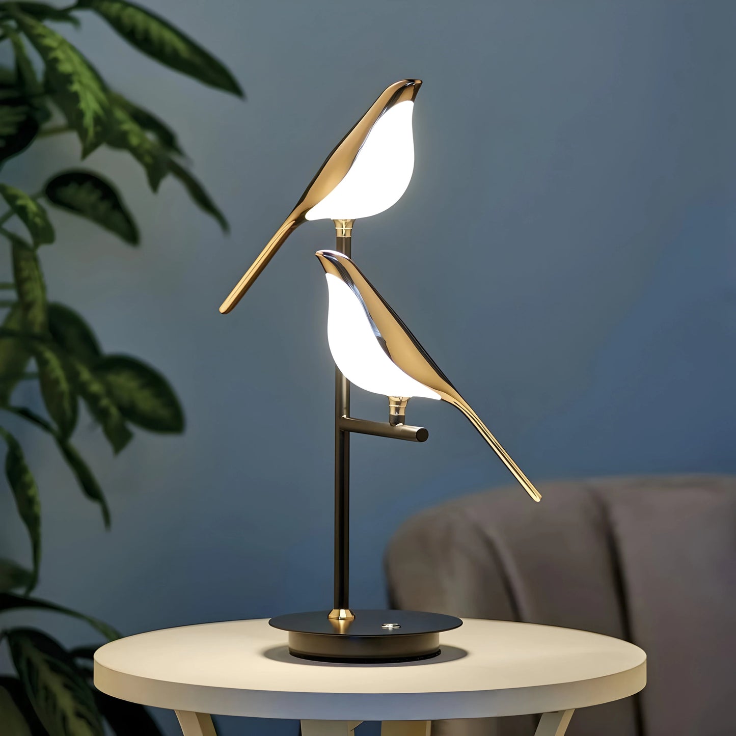 AuriLux™ – Applique Murale Design Sculptural en Or Éclairage LED
