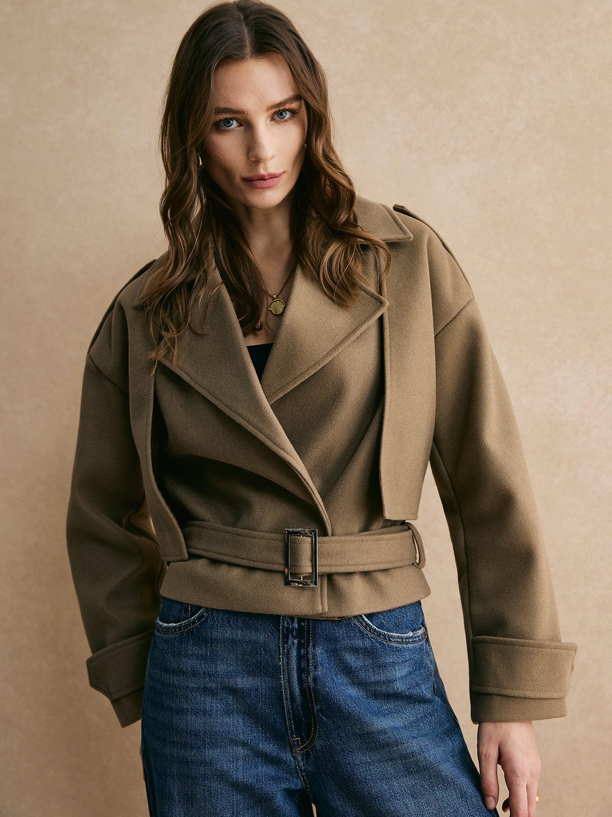 Blazer Femme Court en Laine Beige Élégant