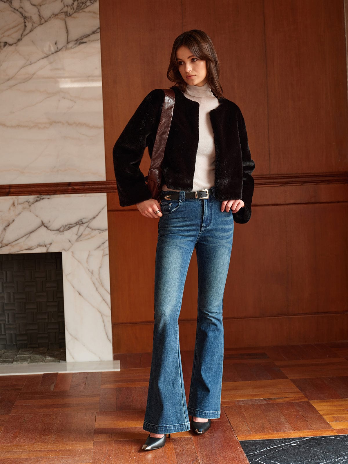 Veste en Simili Cuir Noir Féminine Court