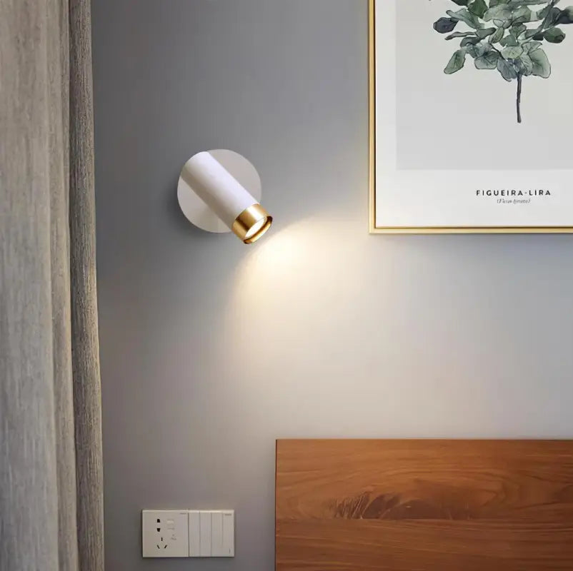 Bravia™ – Applique Murale LED Pivotante Noire & Blanche au Design Scandinave