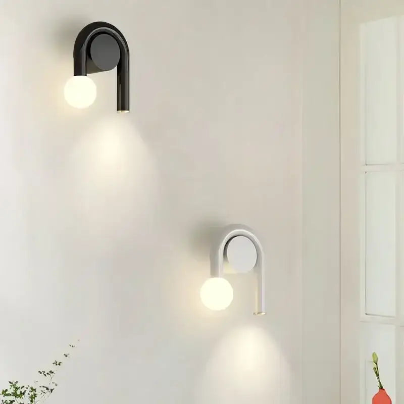 Bunora™ – Applique Murale LED Noire & Blanche Scandinave Design Moderne