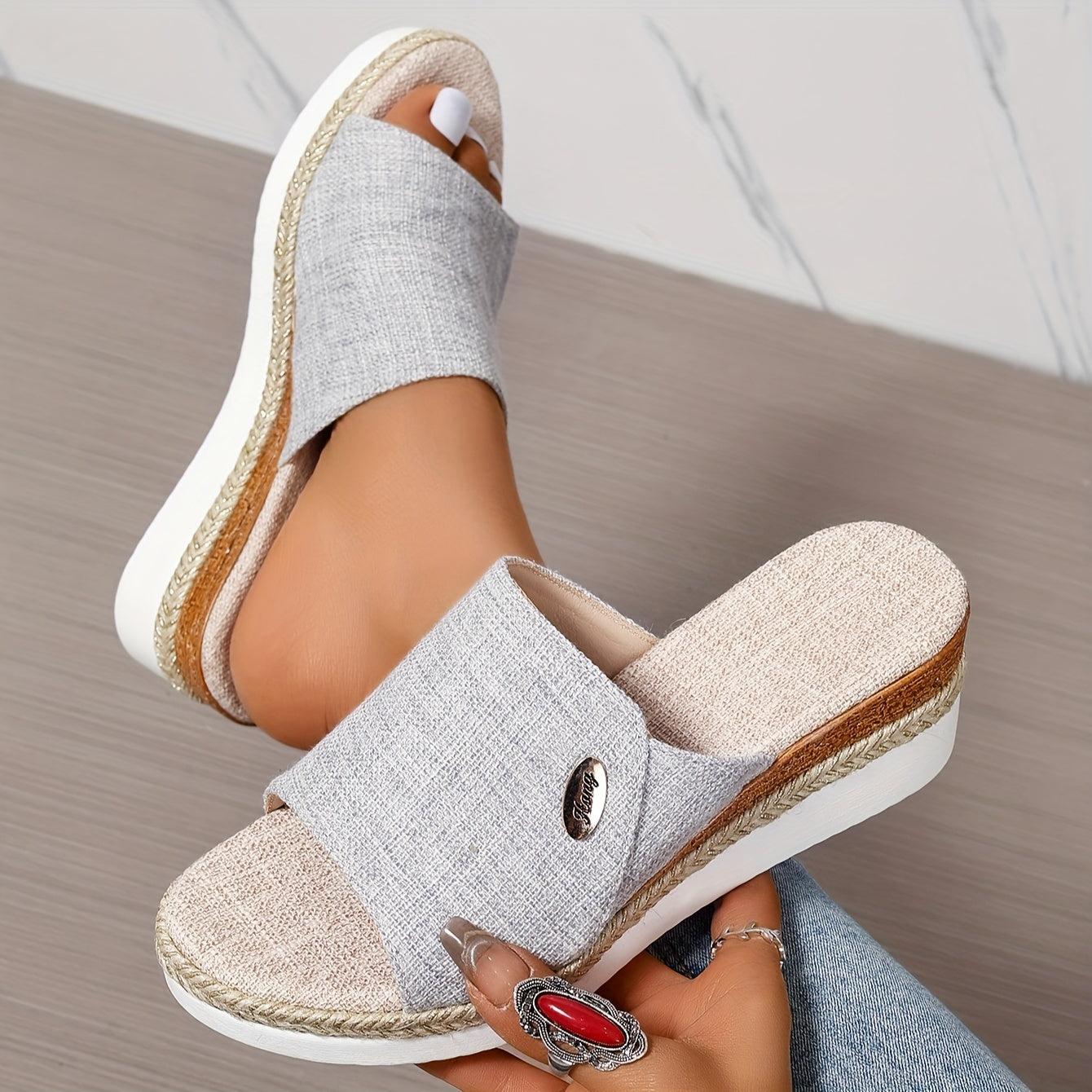 Celmiva™ – Sandales Femme Chic et Confortable à Talon Compensé & Plateforme Été