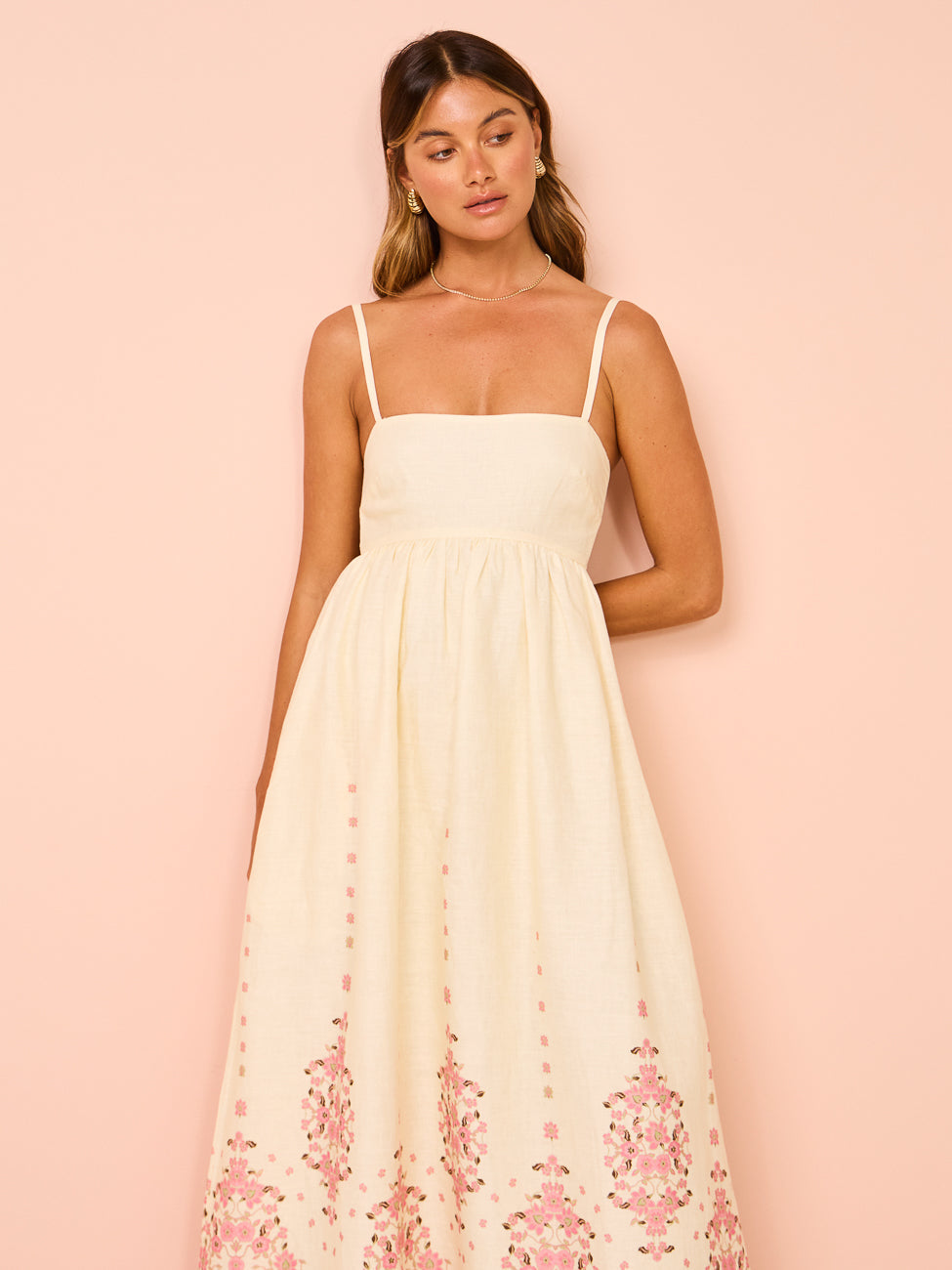 Robe Bohème Dentelle Épaules Dévoilées pour Femme