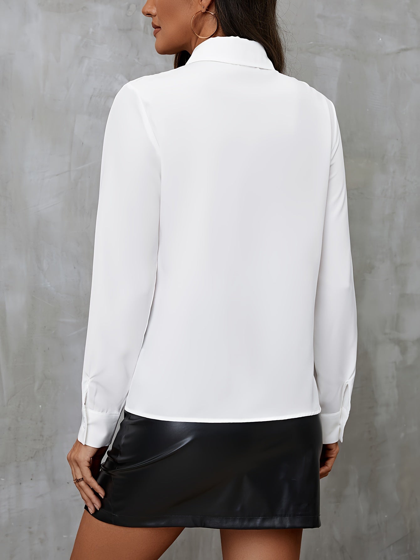 Elegancia™ – Chemisier Femme Chic à Manches Longues avec Détail Volanté