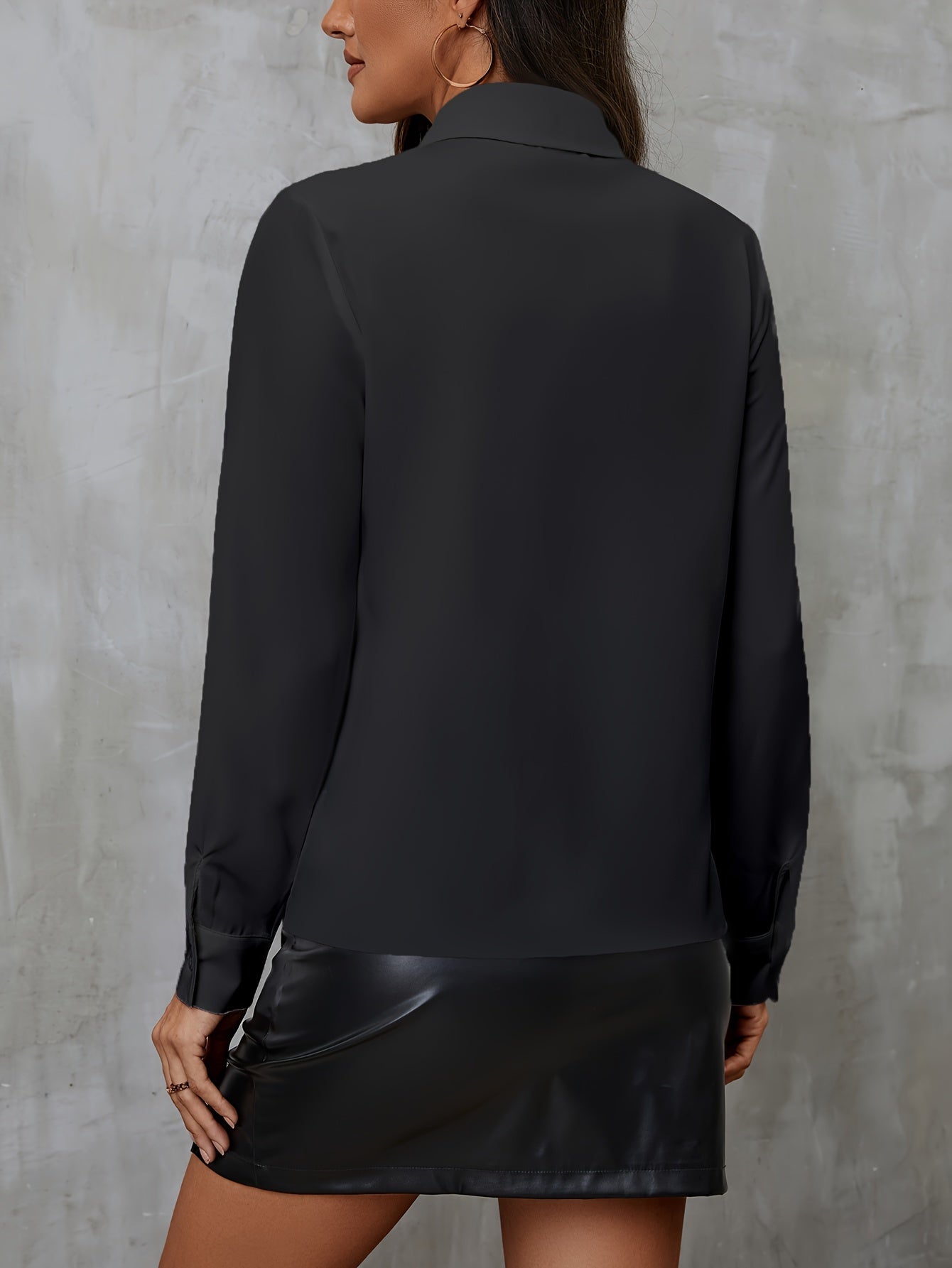 Elegancia™ – Chemisier Femme Chic à Manches Longues avec Détail Volanté