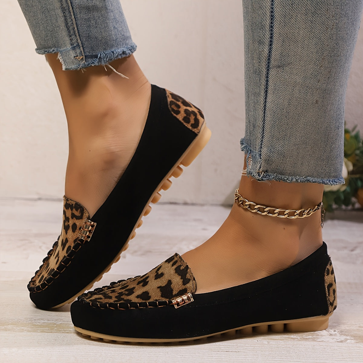 EleganzaWalk™ – Mocassin Femmes Élégant & Confortable