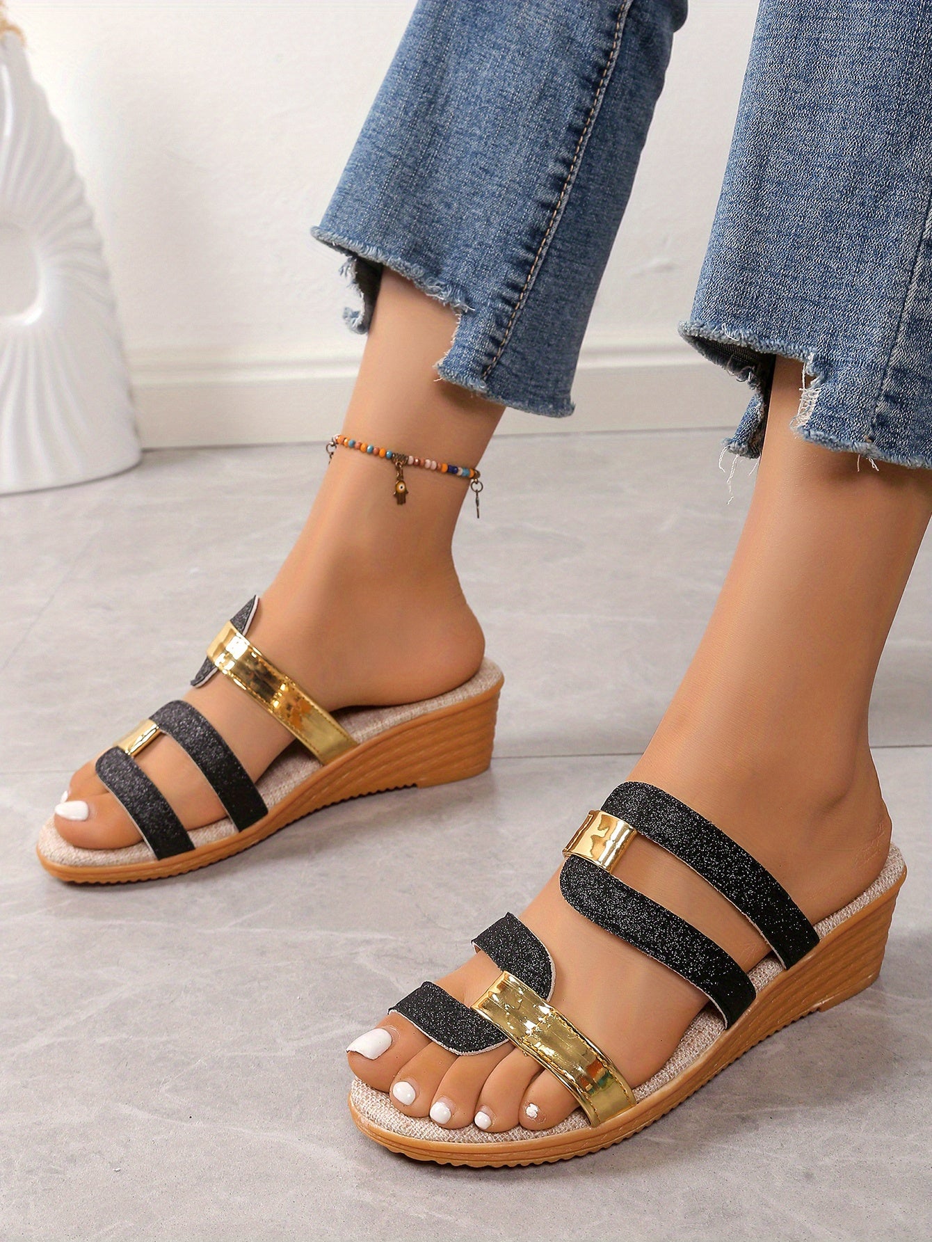 Elissana™ – Sandales Femmes Confortables à Talon Compensé Chic pour l’Été
