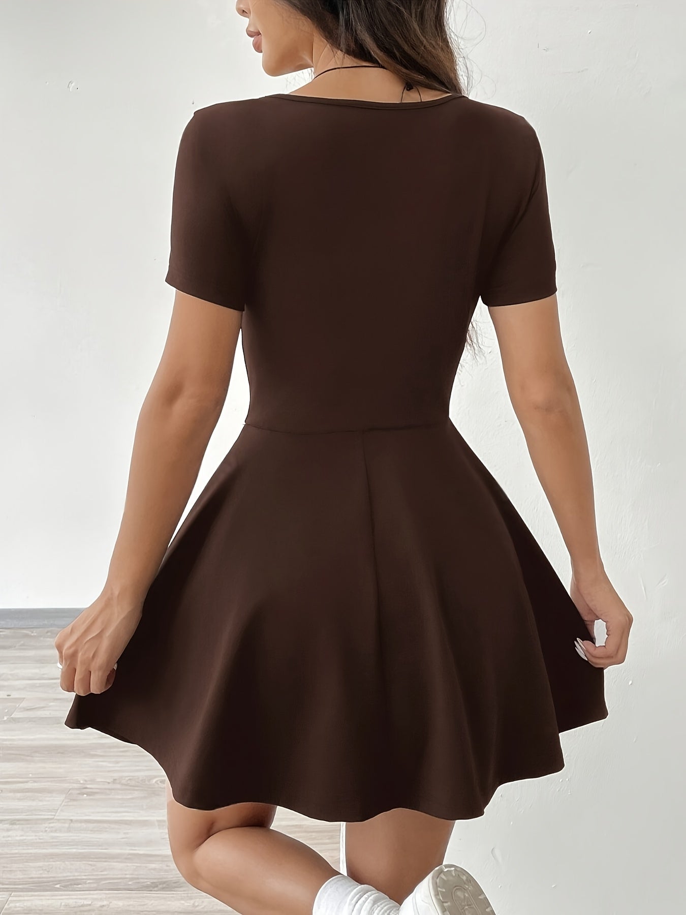 Flexima™ – Robe Moulante Courte Femme Légère et Sport Chic pour l’Été