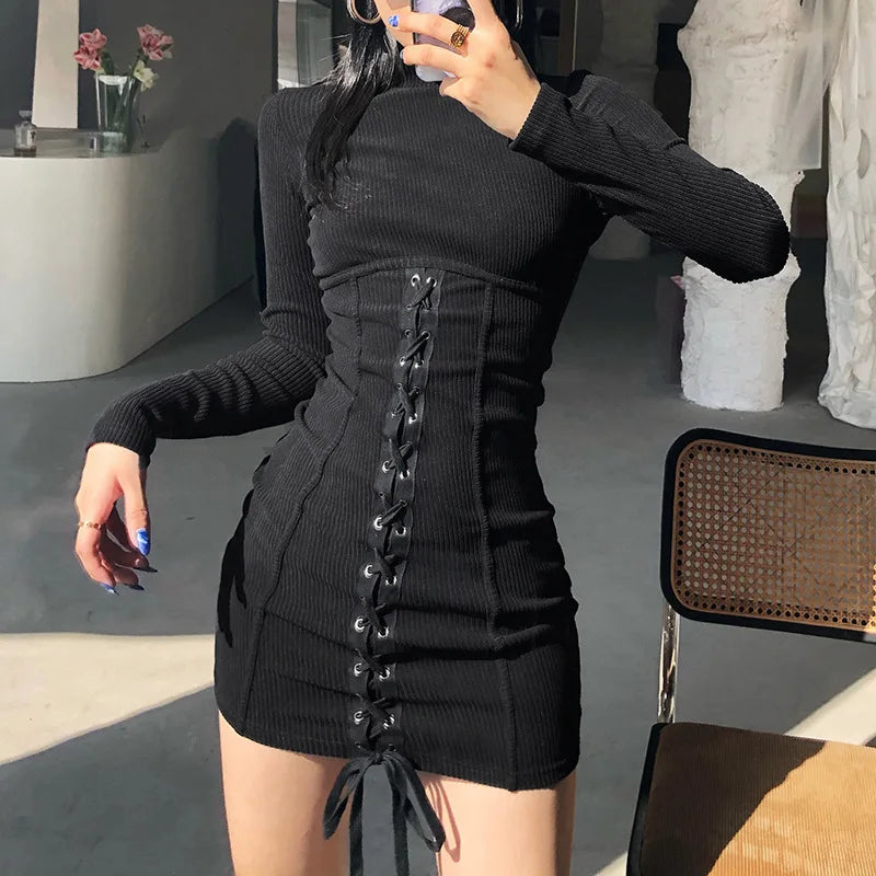 Robe Féminine Moulante avec Lacets Décolletés Élégants - PanierRoyale