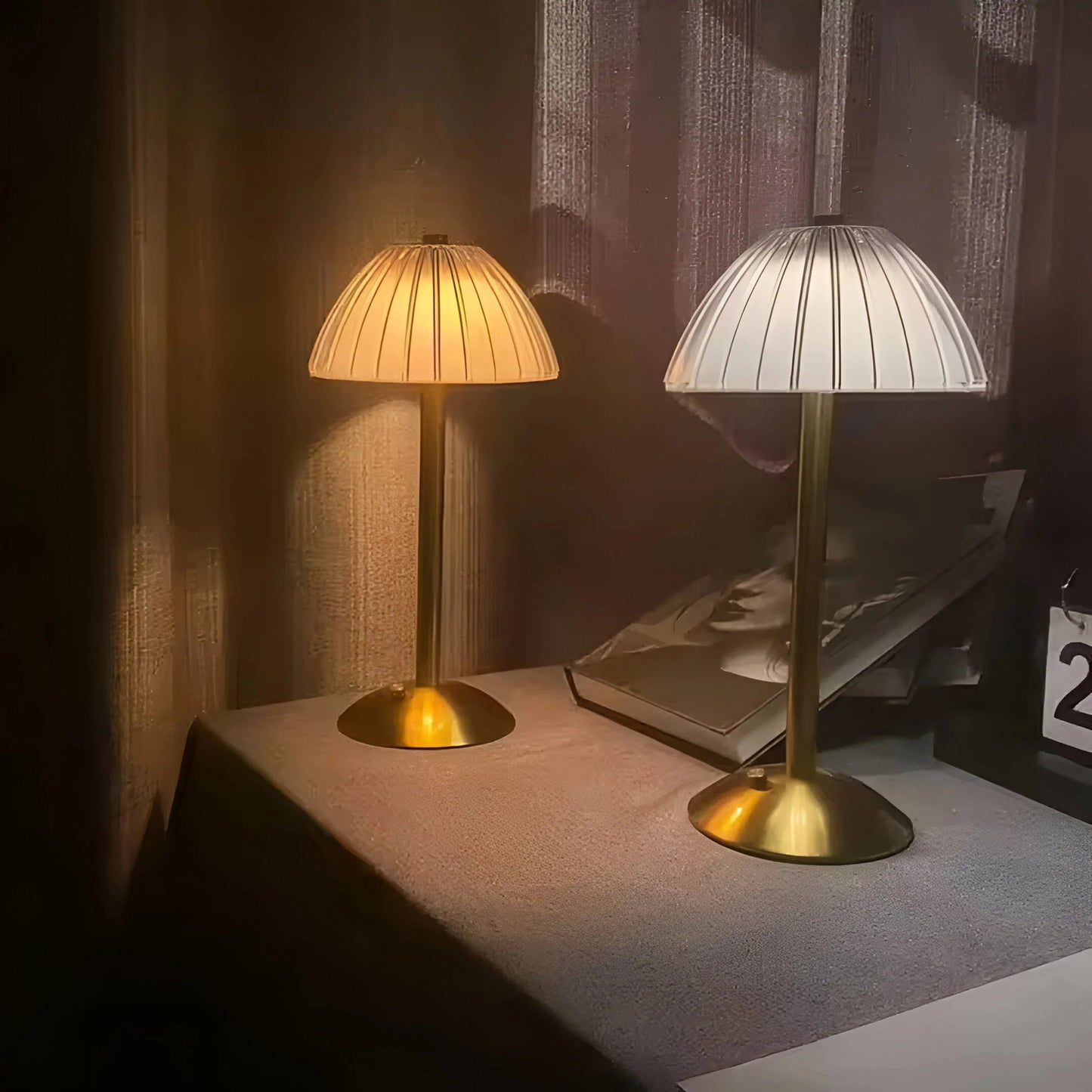 GlintGlow™ – Lampe de Table Rechargeable Sans Fil Design Moderne