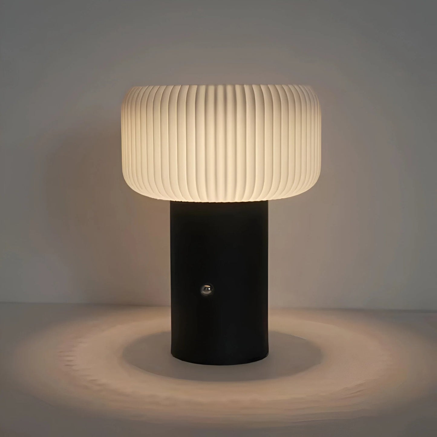 GlowCap™ – Lampe de Table Sans Fil Éclairage Dimmable et Portable