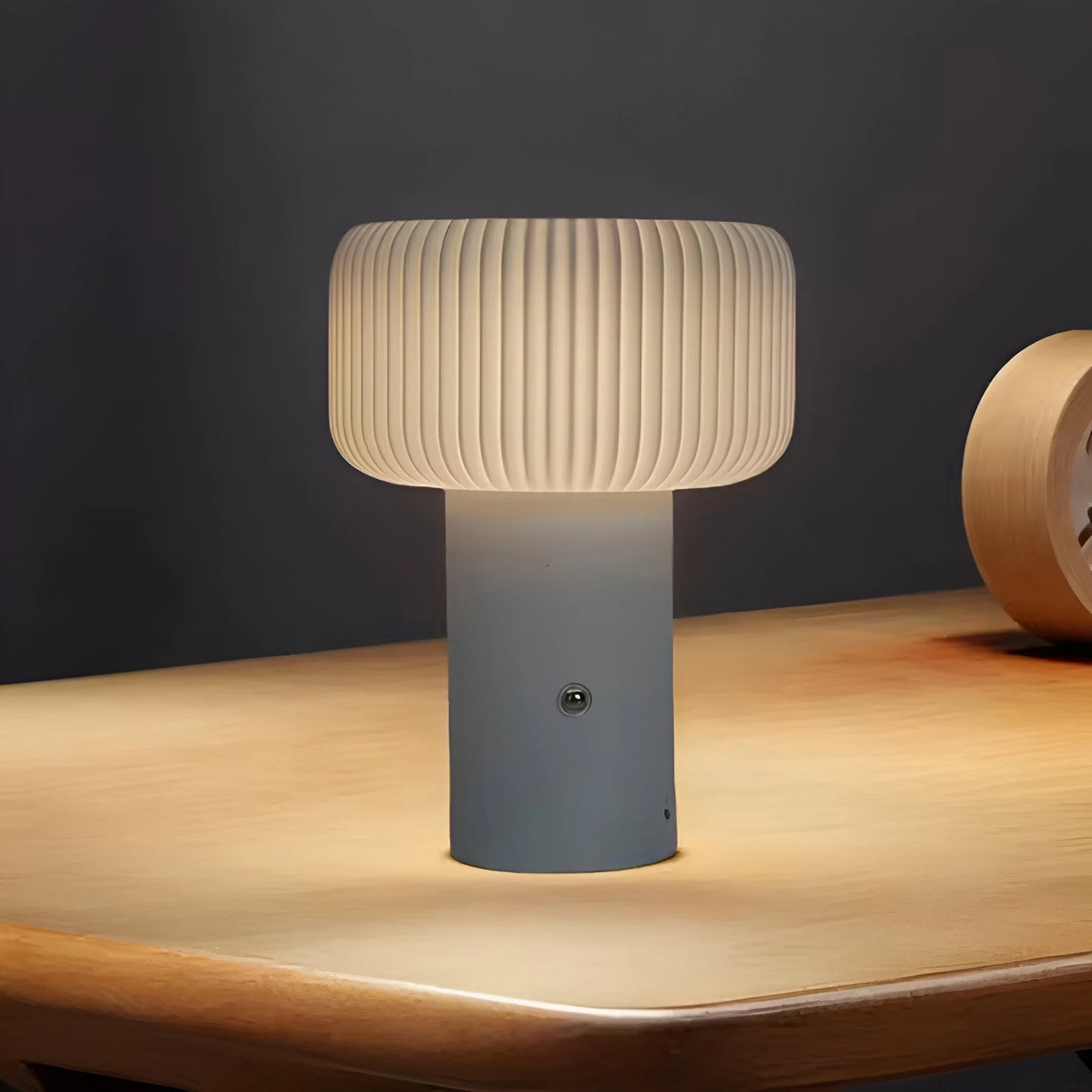 GlowCap™ – Lampe de Table Sans Fil Éclairage Dimmable et Portable