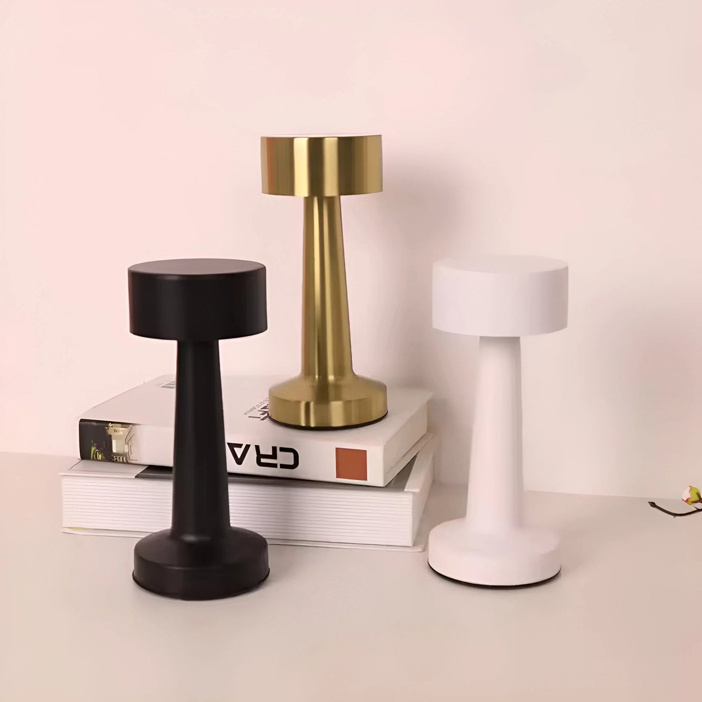 GlowEase™ – Lampe de Table Rechargeable Sans Fil Design Minimaliste