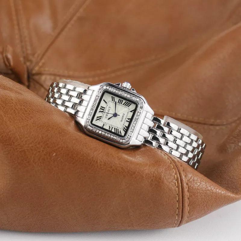 Montre Femme Design Carrée Chiffres Classiques
