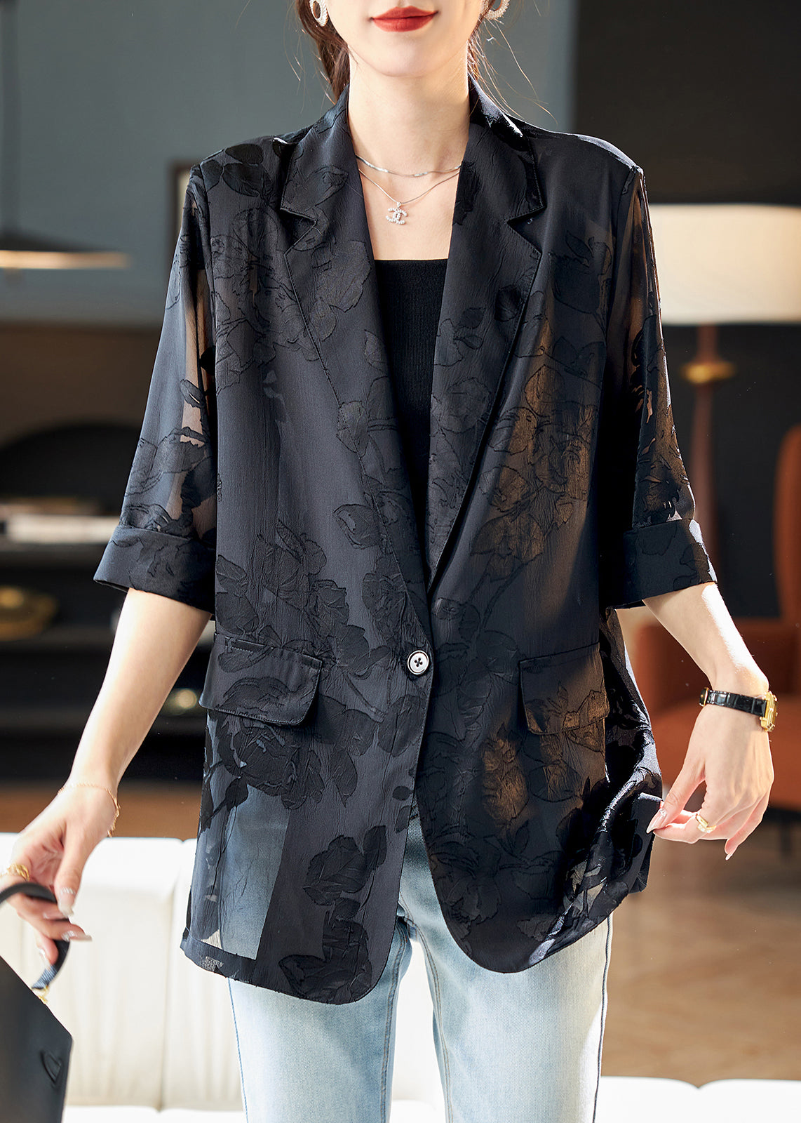 Manteau léger en mousseline à manches courtes et boutons noirs - EasyApparels