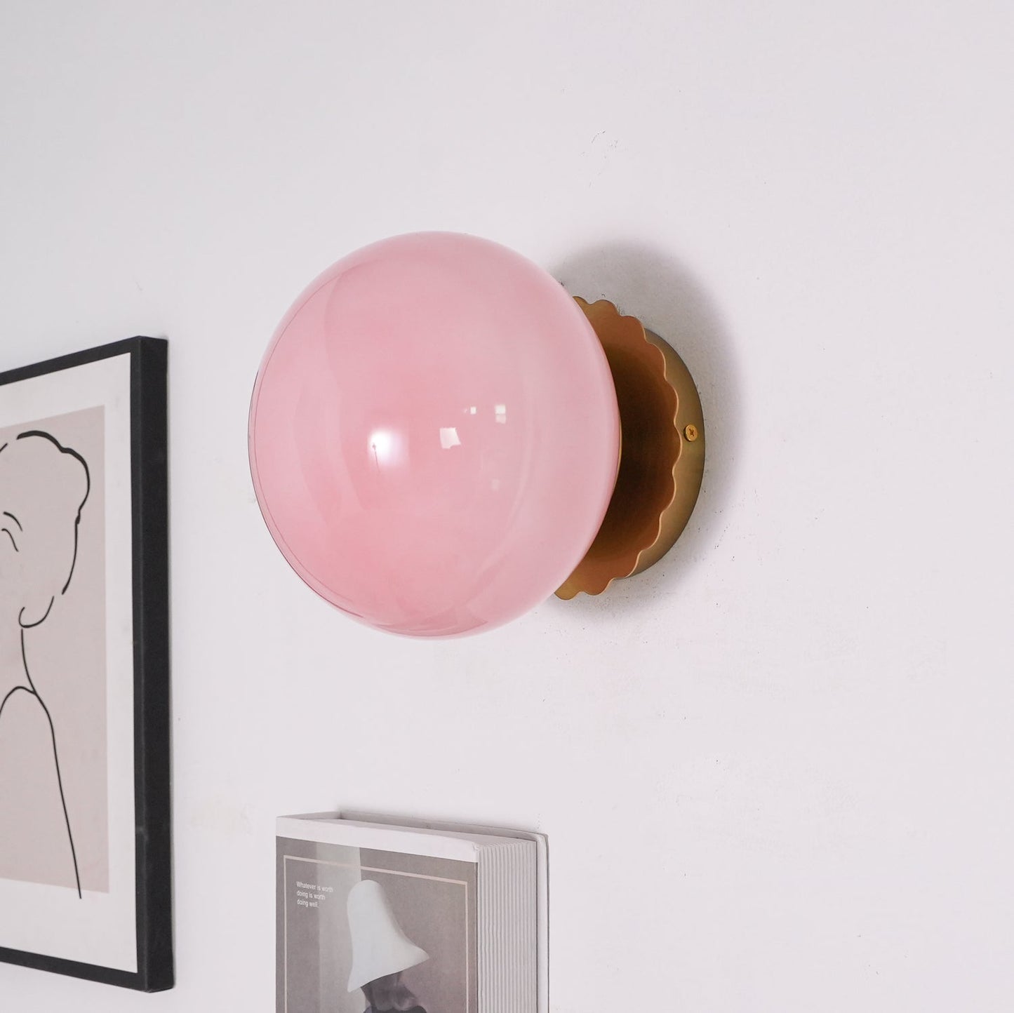 LumaSoft™ – Applique Murale Design en Verre Effet Guimauve Élégant