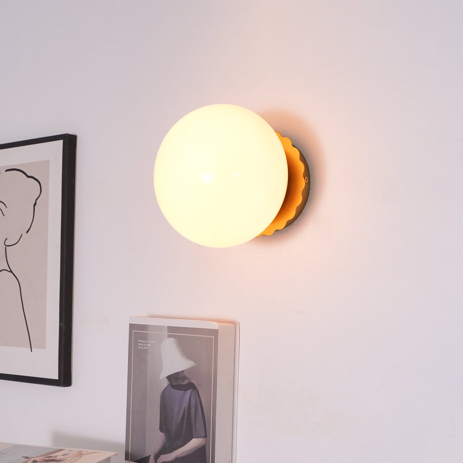 LumaSoft™ – Applique Murale Design en Verre Effet Guimauve Élégant