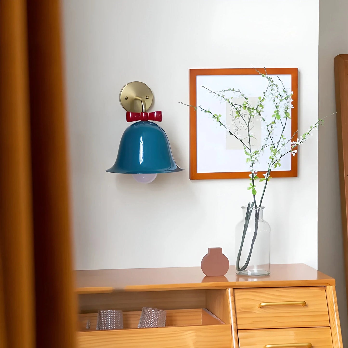 LumiBell™ – Applique Murale Élégante au Design Minimaliste