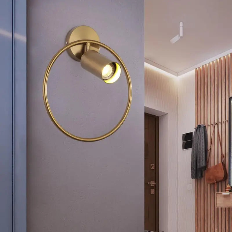 Lumiora™ – Applique Murale Dorée LED Moderne en Aluminium