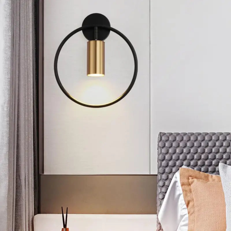 Lumiora™ – Applique Murale Dorée LED Moderne en Aluminium