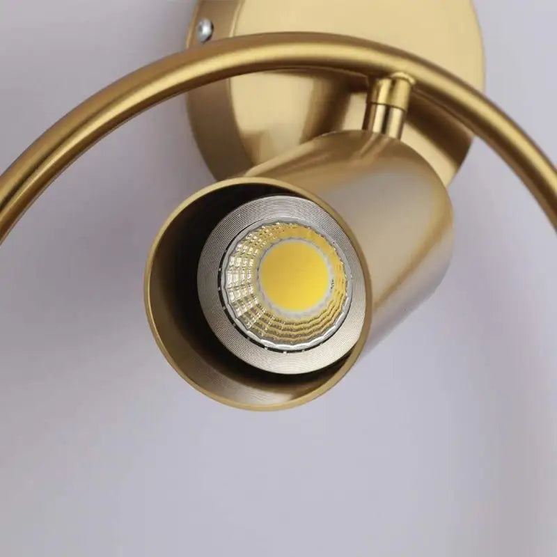 Lumiora™ – Applique Murale Dorée LED Moderne en Aluminium