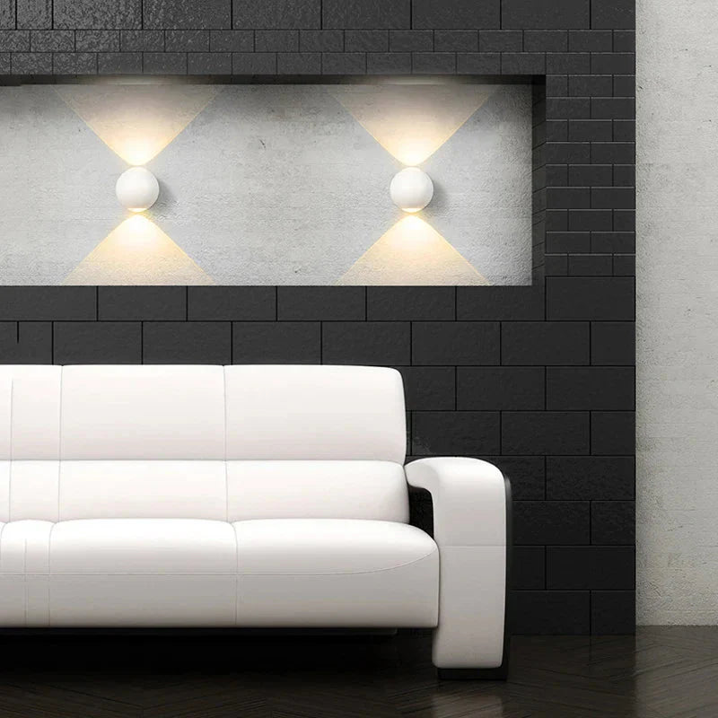 LumoSphere™ – Applique Murale LED Sphérique Étanche IP65 Design Moderne