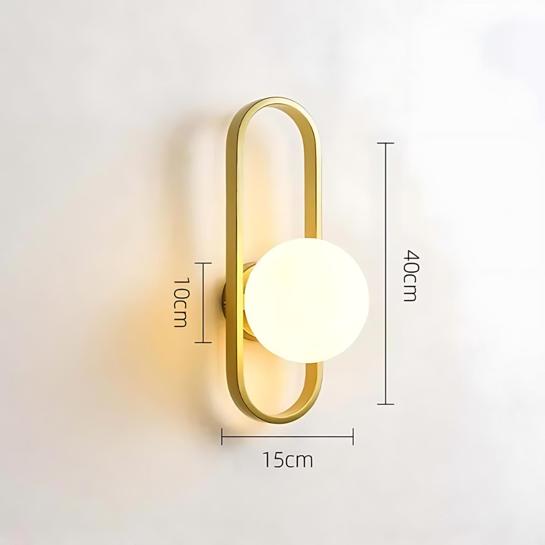 Lumora™ – Applique Murale Design Métal & Verre Dépoli avec Ampoule LED Incluse