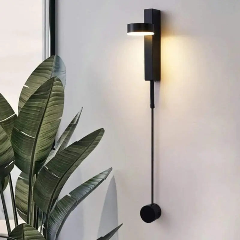 Lunaris™ – Applique Murale LED Orientable Design Moderne Noir & Or