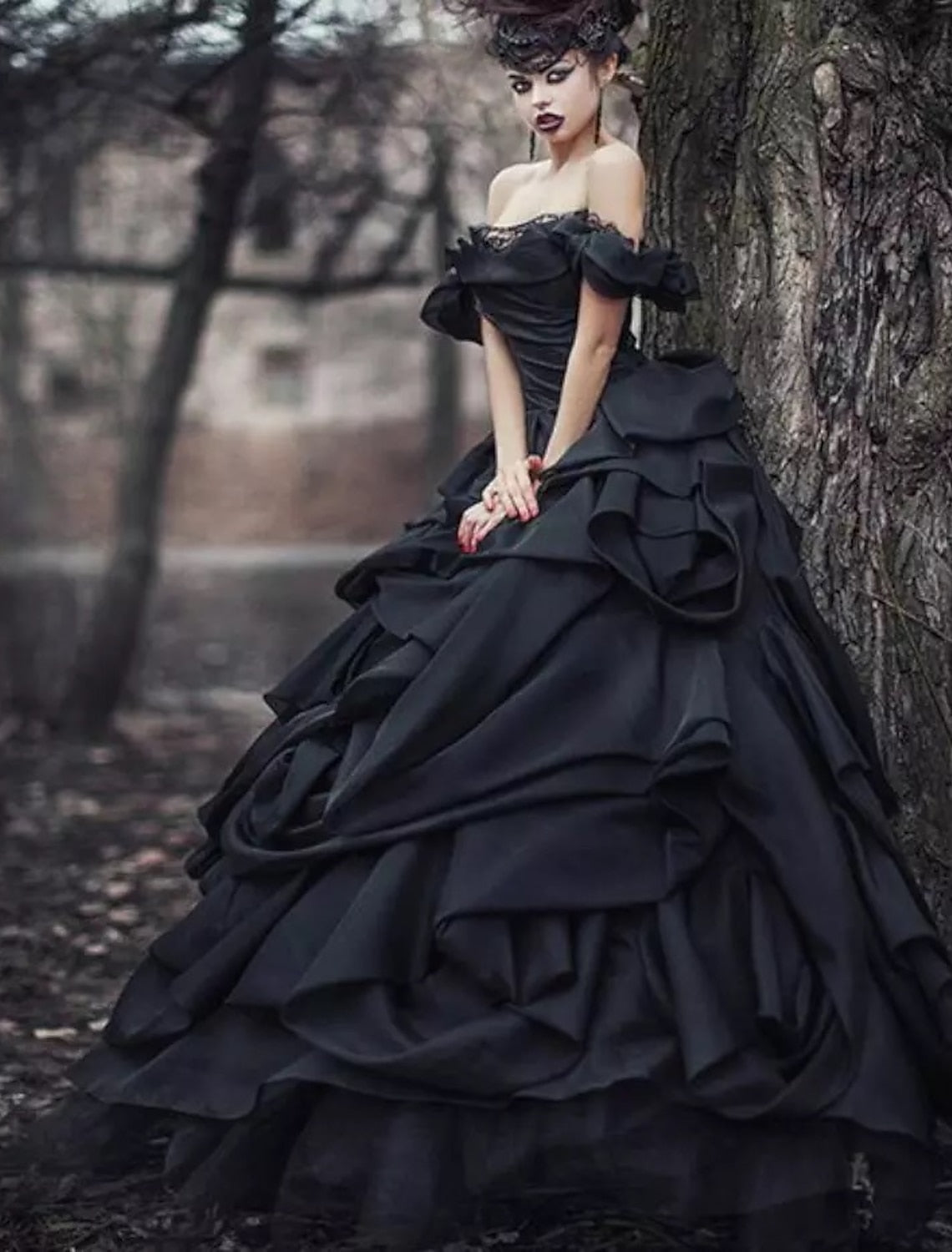 Robe de Soirée Femme Noire Chic avec Décolleté Profond - PanierRoyale