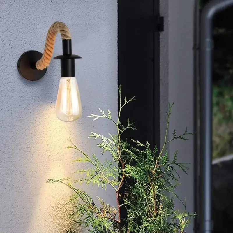 Minora™ – Applique Murale LED Noire Design Original Lumière Chaude