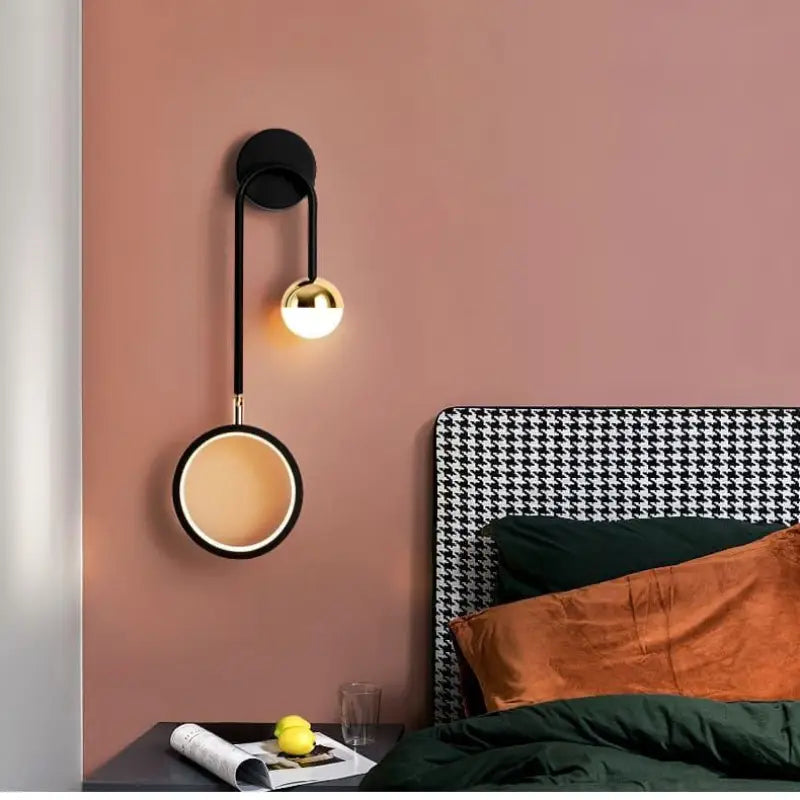 Nolaéa™ – Applique Murale Moderne LED Noire avec Lumière Réglable