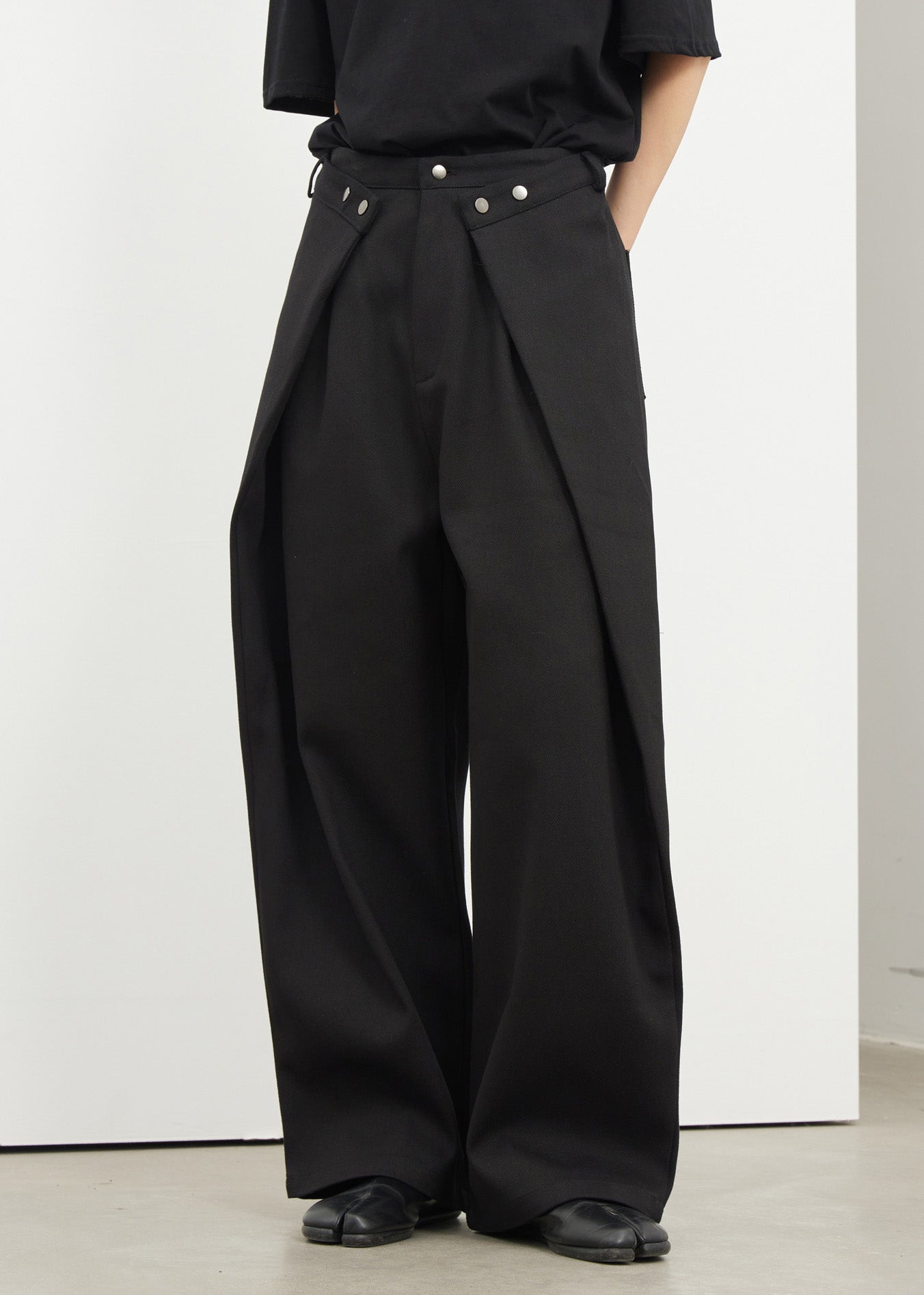 Pantalon décontracté patchwork poches couleur foncée - EasyApparels