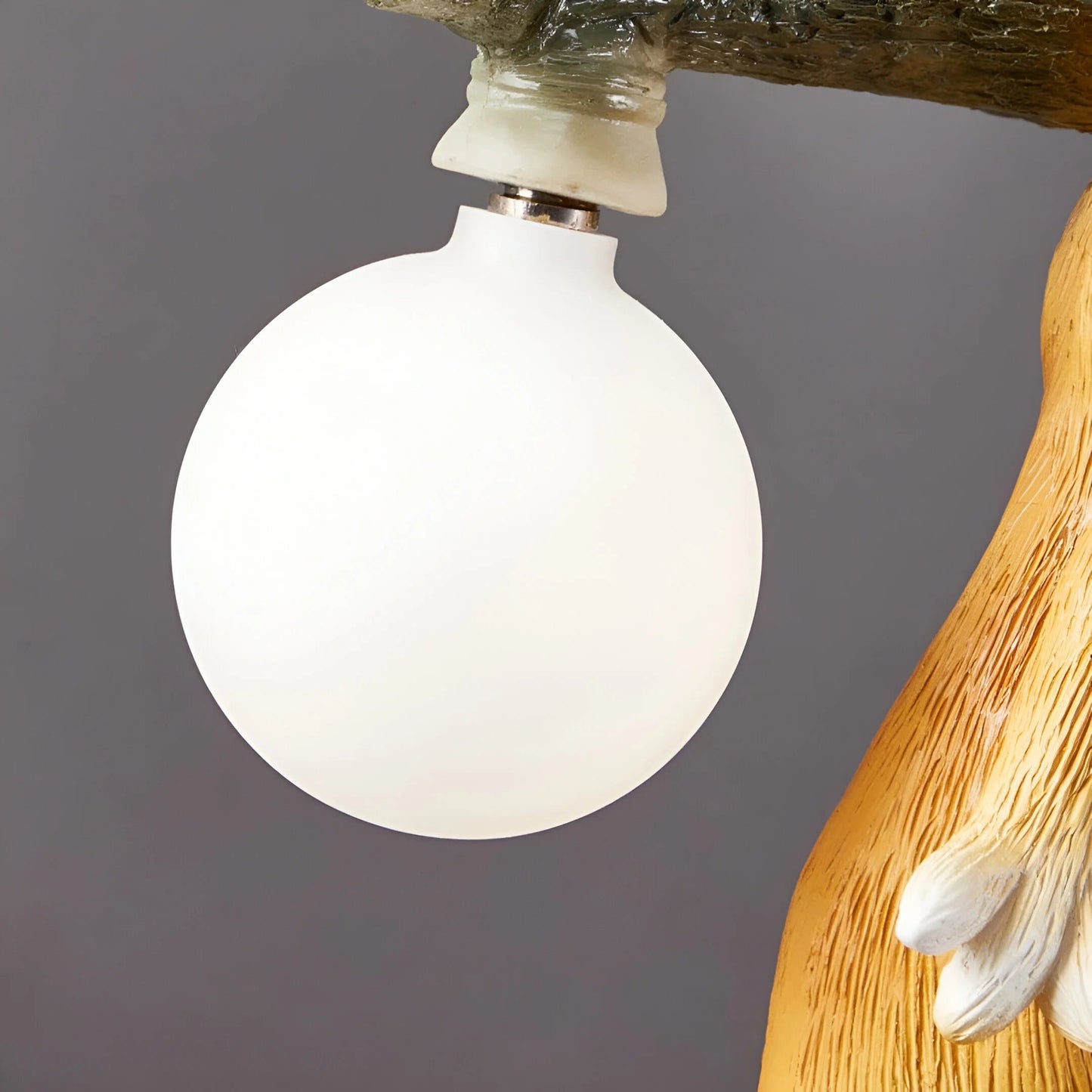 NutGlow™ – Lampe de Table Éclairante et Décorative en Forme d'Écureuil