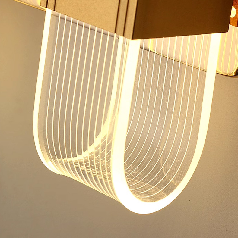 Puisora™ – Applique Murale LED Puissante Or & Noir Design Scandinave