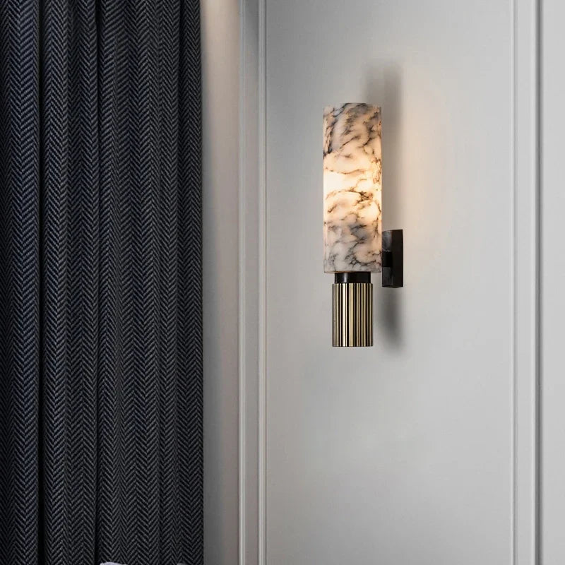 Radiance™ – Applique Murale Moderne en Métal et Marbre Élégante