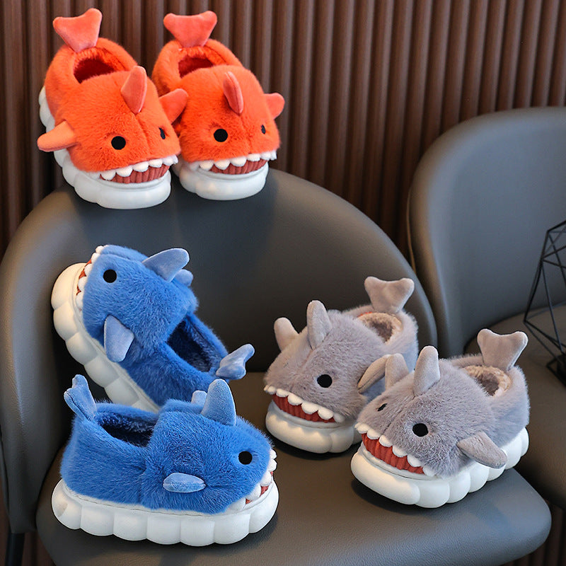 Requin™ – Pantoufles peluche animal requin pour enfant