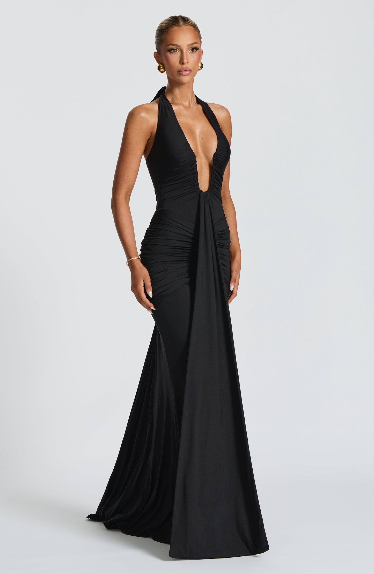 Robe Été Longue Féminine en Midi pour Femme avec Style Élégant