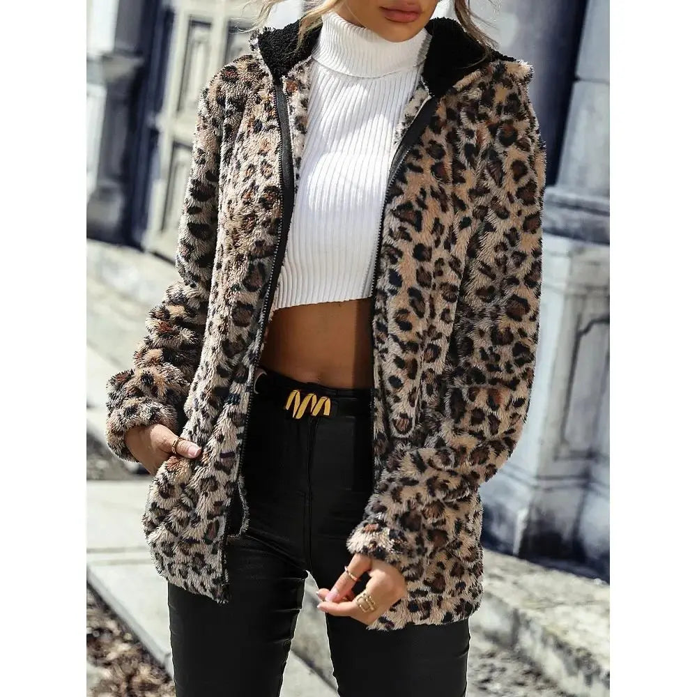Blouson Peluche Léopard Élégant pour Femme - PanierRoyale