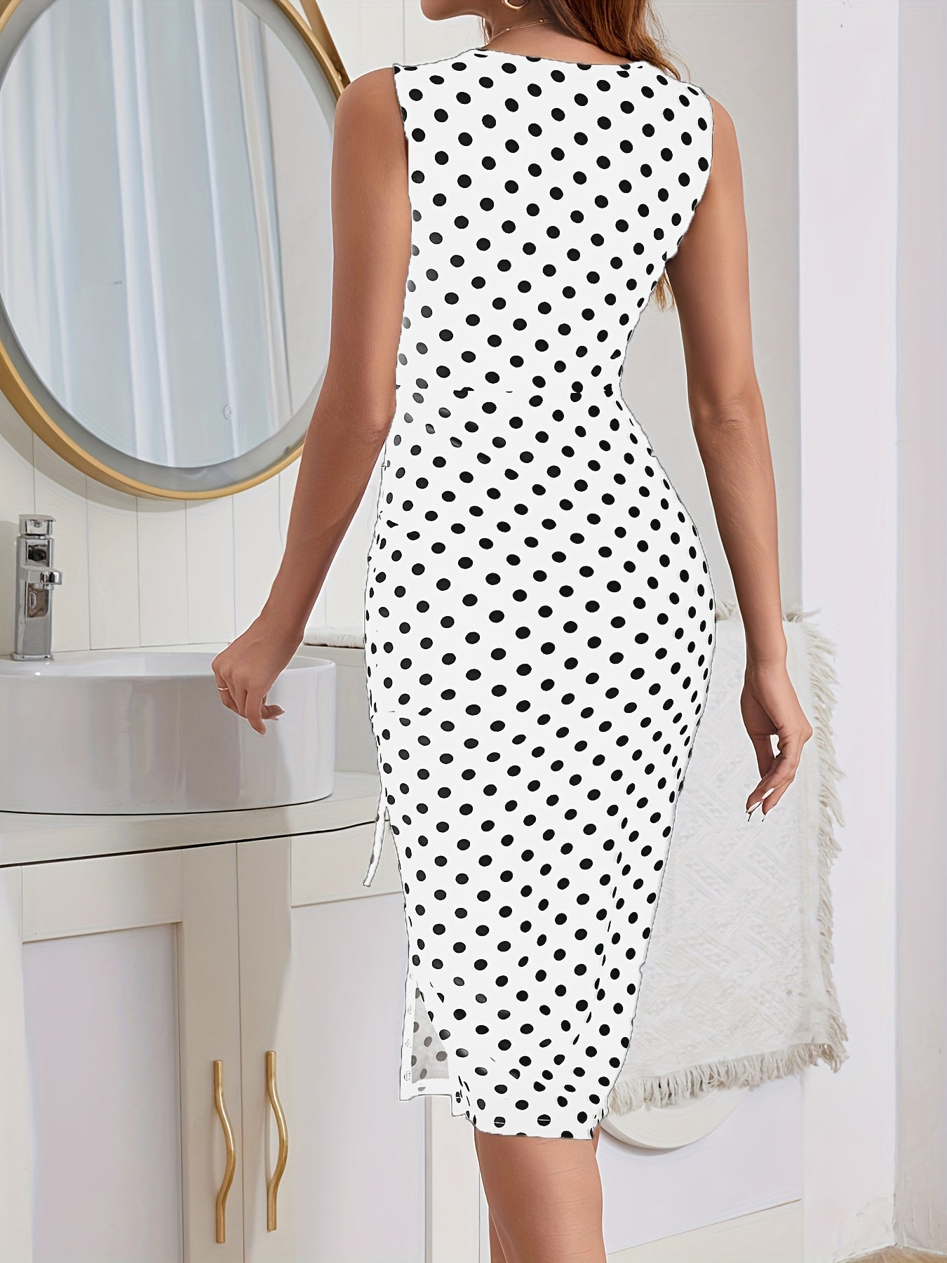 Seralya™ – Robe Moulante Élégante Sans Manche avec Fente et Cordon