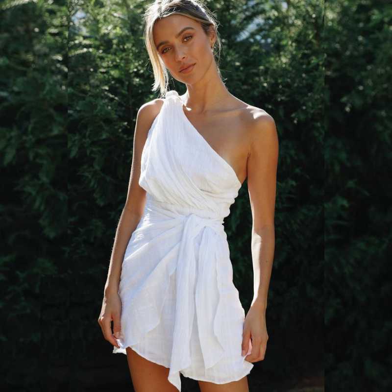 Robe Dentelle Été Blanc Décolleté Profond Taille Cintrée - PanierRoyale
