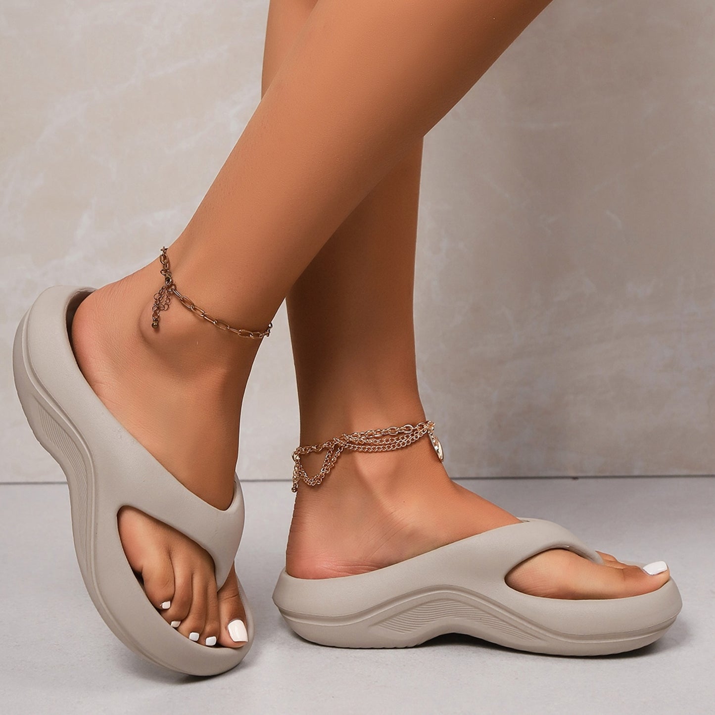 SoftEase™ – Tongs Femme Ultra-Confortables pour Plage & Loisirs