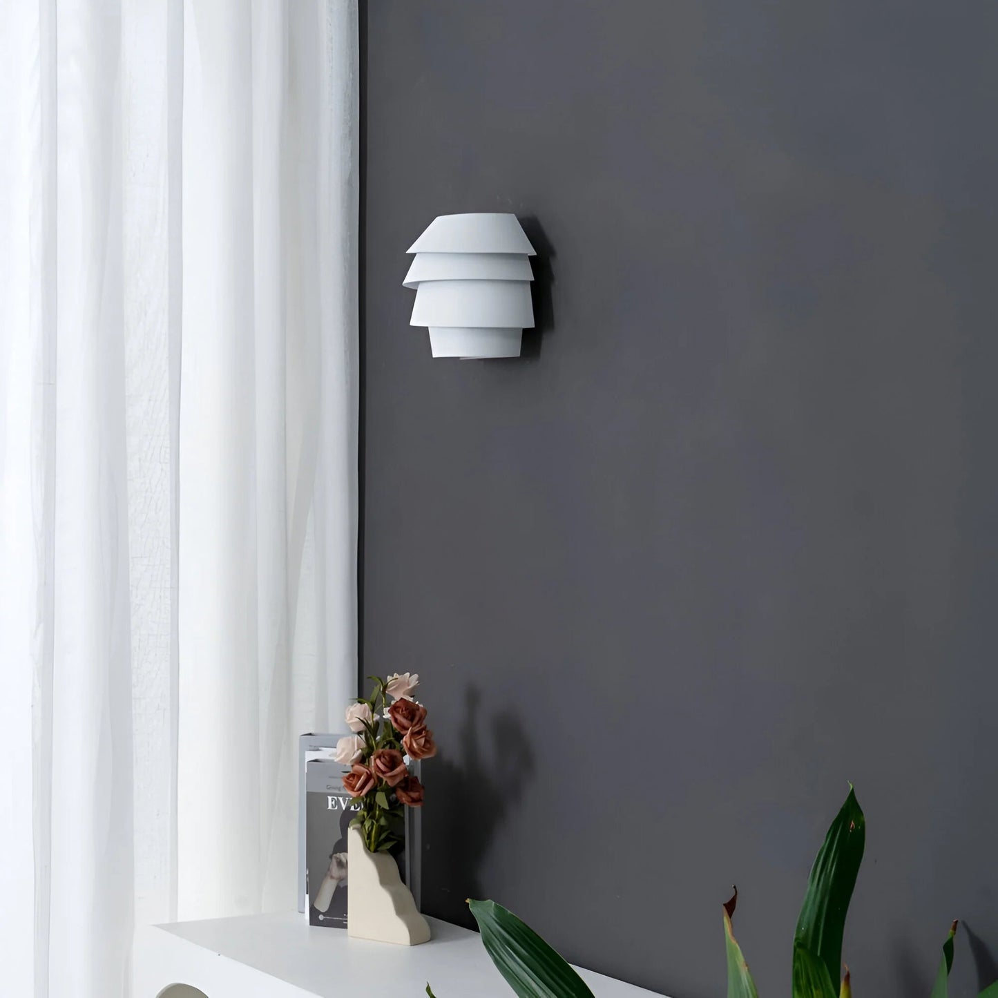 SolaraGlow™ – Applique Murale Élégante avec Éclairage Doux