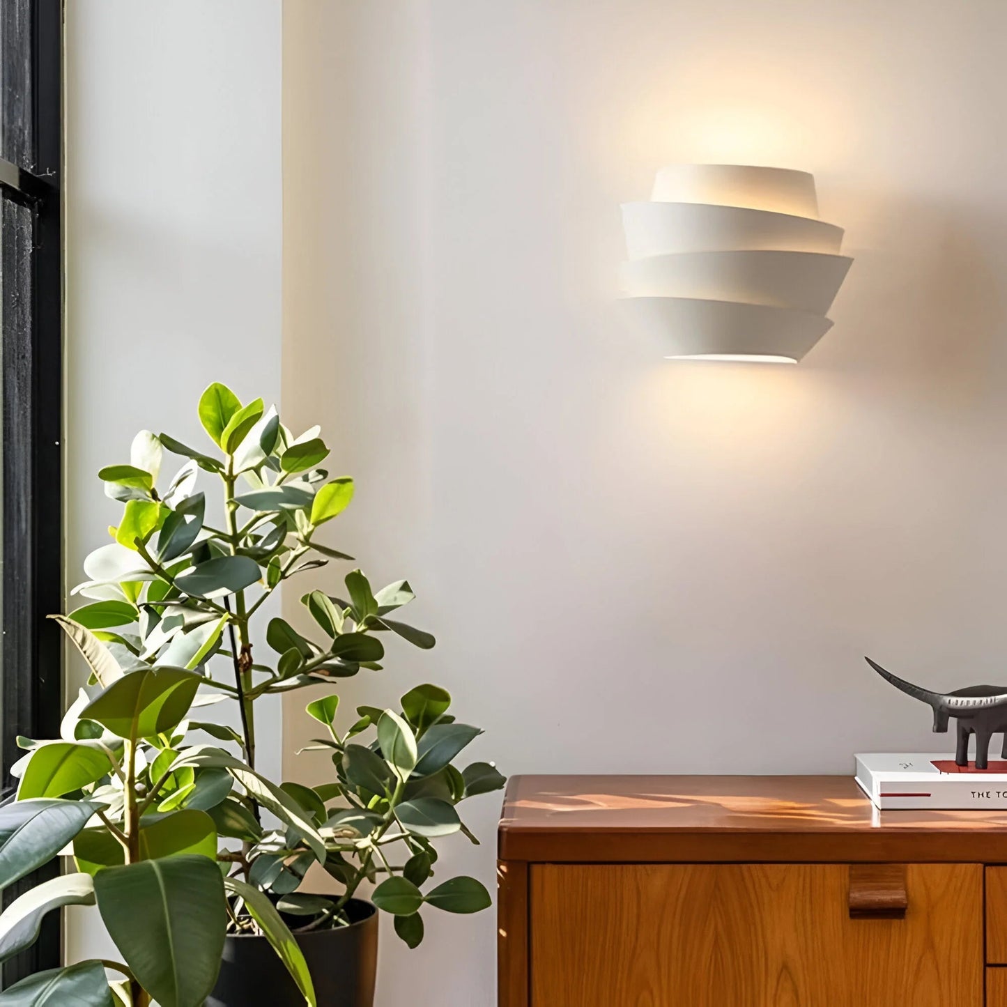SolaraGlow™ – Applique Murale Élégante avec Éclairage Doux